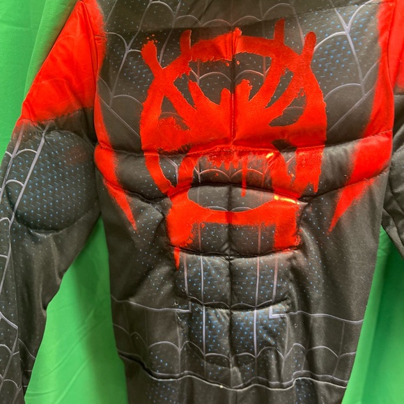 Spider-man Halloween costume - Picture 3 of 10